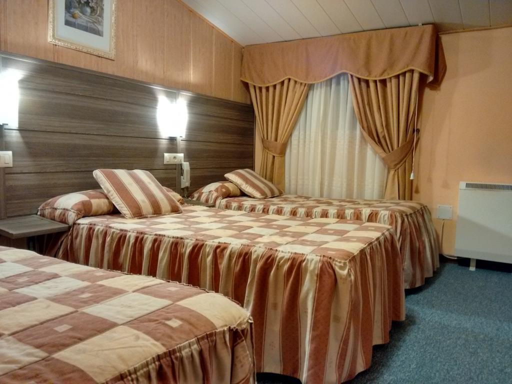 Hotel Restaurante America Oca Bilik gambar