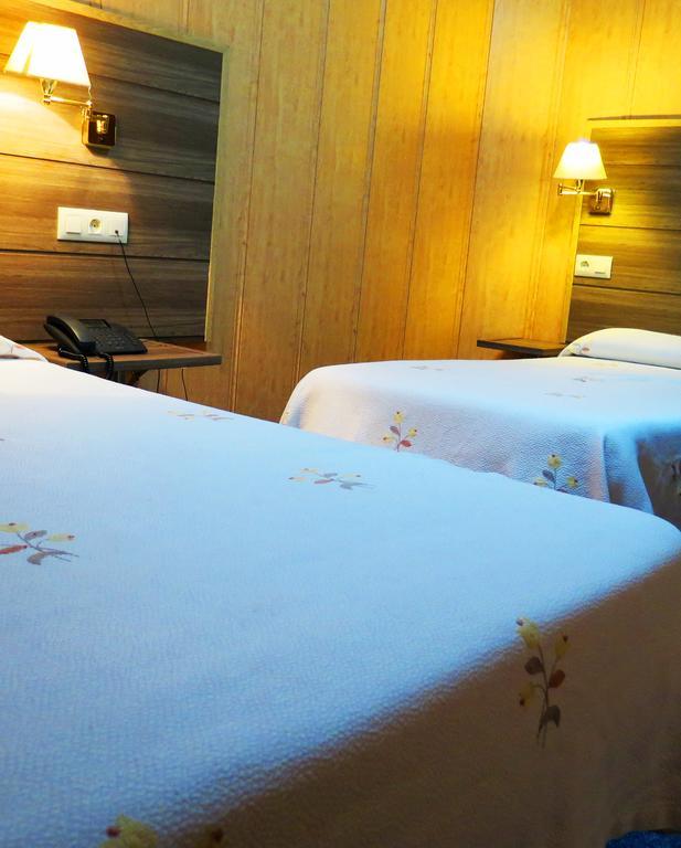 Hotel Restaurante America Oca Bilik gambar