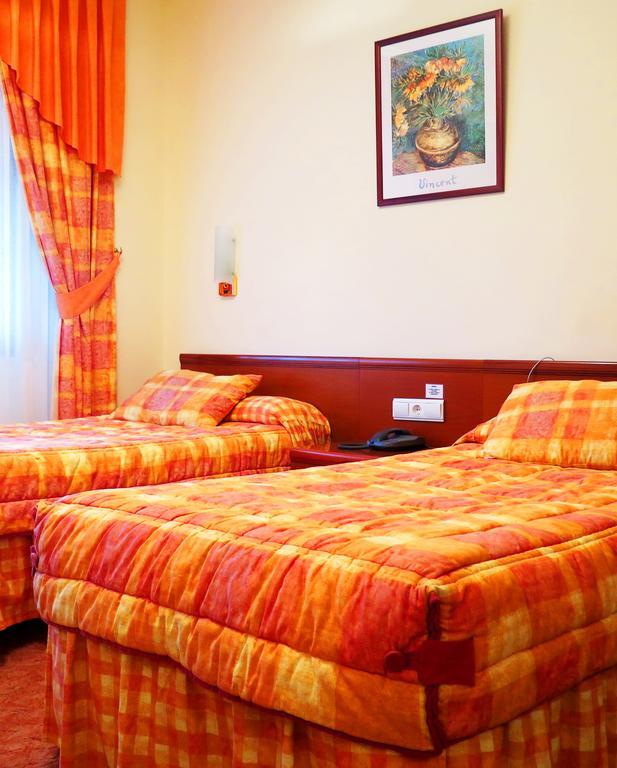 Hotel Restaurante America Oca Bilik gambar