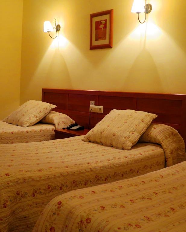 Hotel Restaurante America Oca Bilik gambar